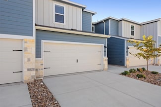 12811 Village Spun Plaza, Mustang Ridge, TX 78610