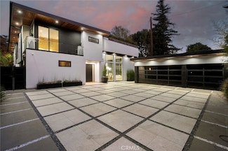 3822 1/2 Laurel Canyon Blvd, Studio City, CA 91604