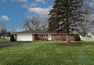 28543 Hille Dr, Millbury, OH 43447