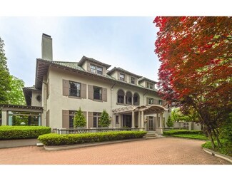 166 Fisher Ave, Brookline, MA 02445