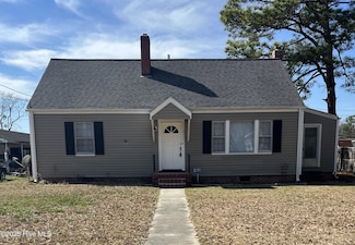 2506 Sunset Ave, Greenville, NC 27834