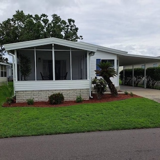 339 Lake Huron Dr, Mulberry, FL 33860