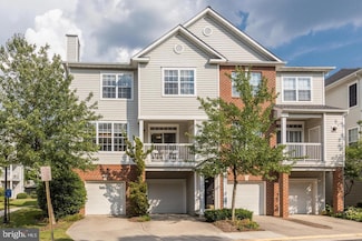 13105 Marcey Creek Rd, Herndon, VA 20171