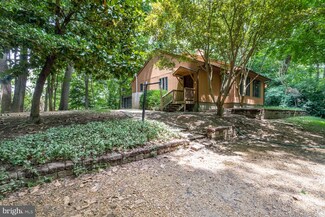 5320 Cove View Dr, Saint Leonard, MD 20685
