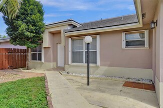 5247 NW 186th St, Miami Gardens, FL 33055