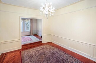 530 79th St, Brooklyn, NY 11209
