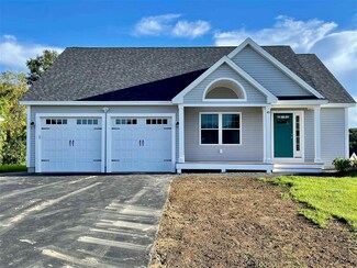 45 Luna Cir Unit 63, Somersworth, NH 03878