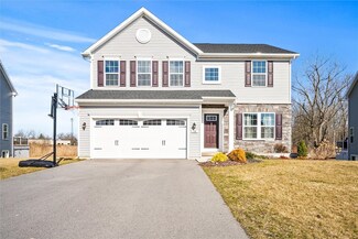 68 Planters Row, West Henrietta, NY 14586