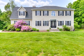 233 Munsing St, Ludlow, MA 01056