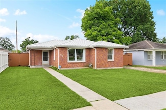 67 Cochrane Dr, Chalmette, LA 70043