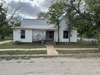 1000 S Frio St, Coleman, TX 76834