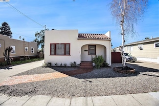 60 Maitland Dr, Alameda, CA 94502