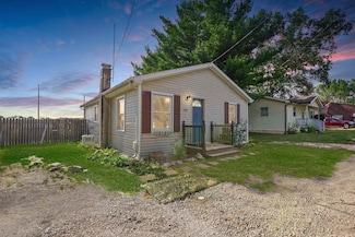 719 Ellsworth St, Warsaw, IN 46580