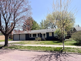 912 4th Ave, Heron Lake, MN 56137