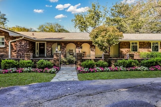 204 Bluegrass Dr, Hendersonville, TN 37075