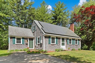 134 Hathaway St, Wareham, MA 02571
