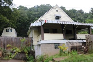 1453 Kiebler Dr, Upper Burrell, PA 15068