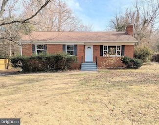 3808 Estel Rd, Fairfax, VA 22031