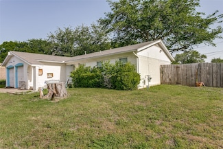 6900 Yorkston St, Watauga, TX 76148