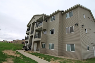 1624 20th Ave NW, Minot, ND 58703
