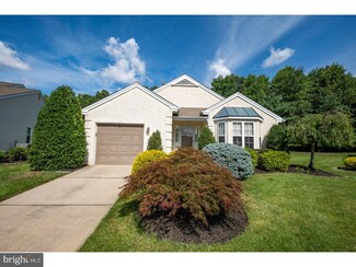 5 Ramsey Ct, Mount Laurel, NJ 08054