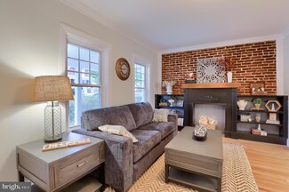 957 E Orange St, Lancaster, PA 17602