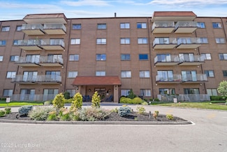 3030 Breckenridge Ln Unit 320, Louisville, KY 40220