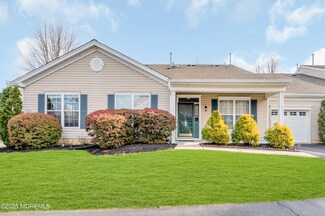 34 Autumntide Dr, Lakewood, NJ 08701