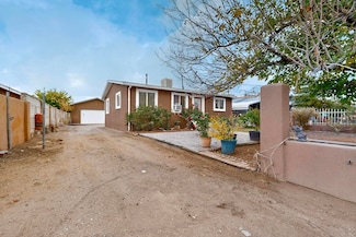 305 San Jose Ave SE, Albuquerque, NM 87102