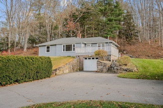 293 Hamburg Rd, Old Lyme, CT 06371