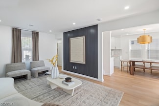 50 Maple Ave, Montclair, NJ 07042