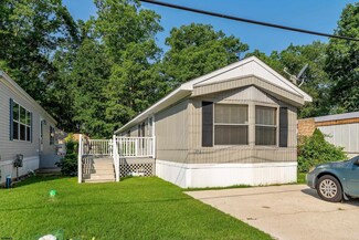 272 W Park Ave, Egg Harbor City, NJ 08215