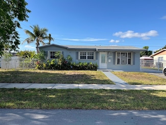 1422 NW 196th St, Miami, FL 33169