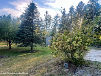 82 N Delaware Ln, Somerset, IN 46984