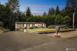 121 E Willapa Rd, Shelton, WA 98584