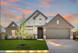 145 Mockingbird Hill Dr, Joshua, TX 76058