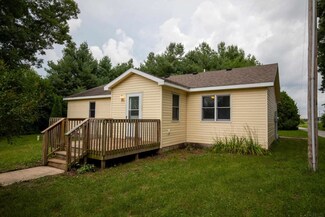 5655 S 300 E, Knox, IN 46534