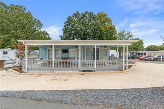 172 S Cardinal Dr, New London, NC 28127