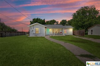907 E 9th Ave, Belton, TX 76513