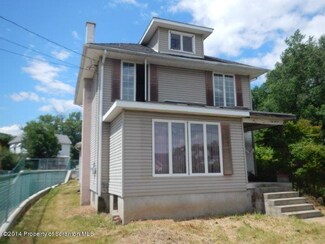 341 Maple St, Peckville, PA 18452