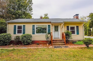 40 Evergreen Dr, Winston Salem, NC 27106