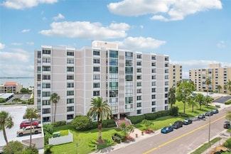 851 Bayway Blvd Unit 104, Clearwater Beach, FL 33767