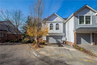 210 Waterside Dr, Canonsburg, PA 15317