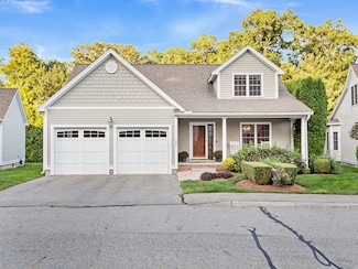 125 Cortland Dr, North Andover, MA 01845