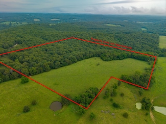 000 E Highway 14 Private Dr Unit A, Ava, MO 65608