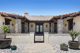 1010 Willowcreek Ln, Fallbrook, CA 92028