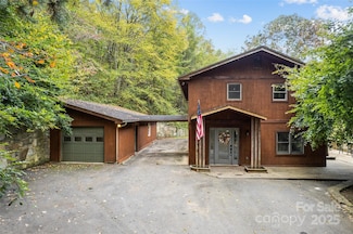 940 Haynes Cove, Clyde, NC 28721