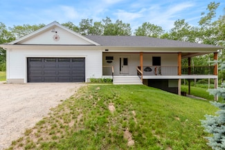 1914 Tatnic Rd, Wells, ME 04090