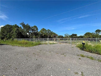 235 S Palomino St, Montura, FL 33440