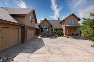 17171 SW Chaparral Dr, Powell Butte, OR 97753